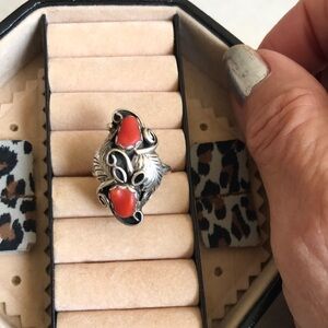 Elegant Silver and Red Women's Ring B